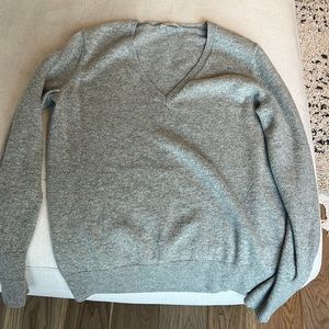 Women’s Everlane sweater size Large